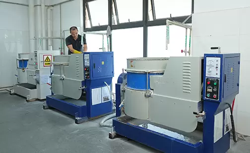 เครื่องเจียรและลบคม 