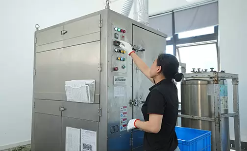  เครื่องตัดแต่งแช่แข็ง 